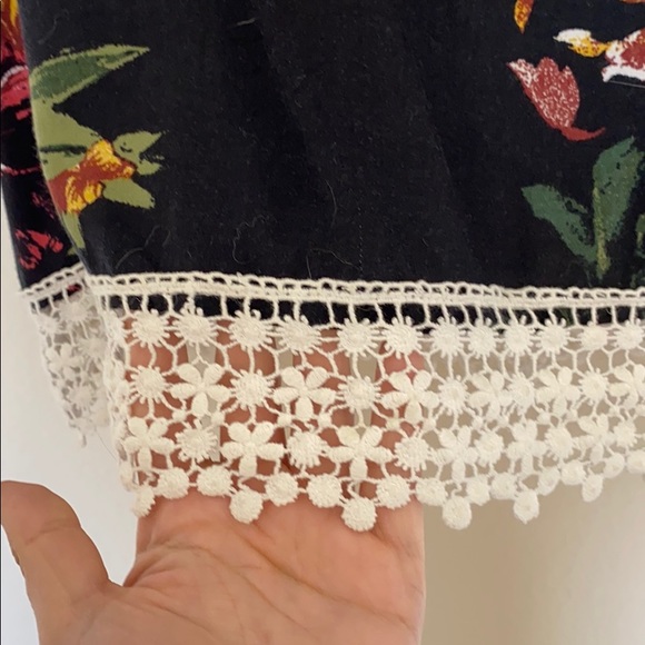 Abercrombie and Fitch Floral Crop Top - Picture 4 of 4